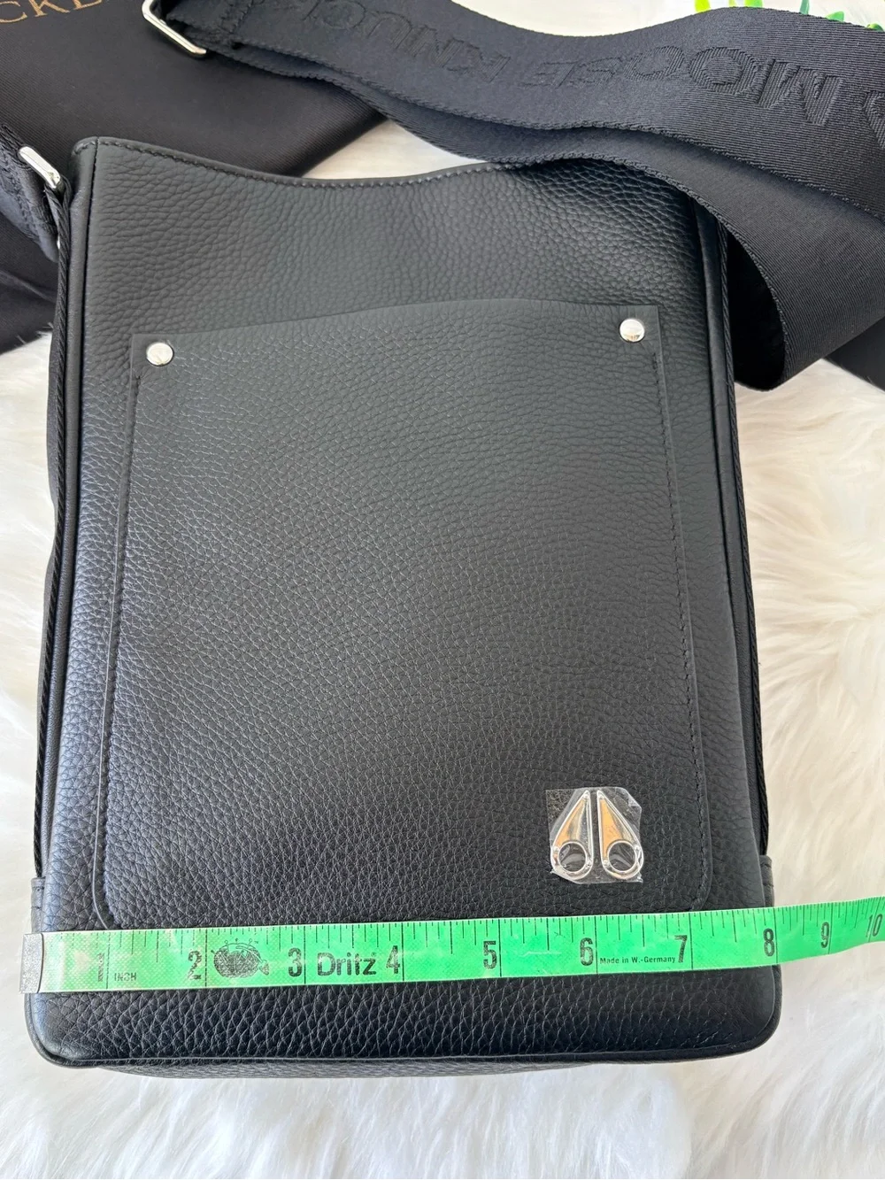 Moose‎ Knuckles Decaire Black Pebbled Leather Messenger Crossbody